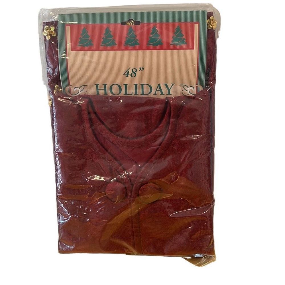 Bed Bath & Beyond Organza Burgundy Tree Skirt NWT